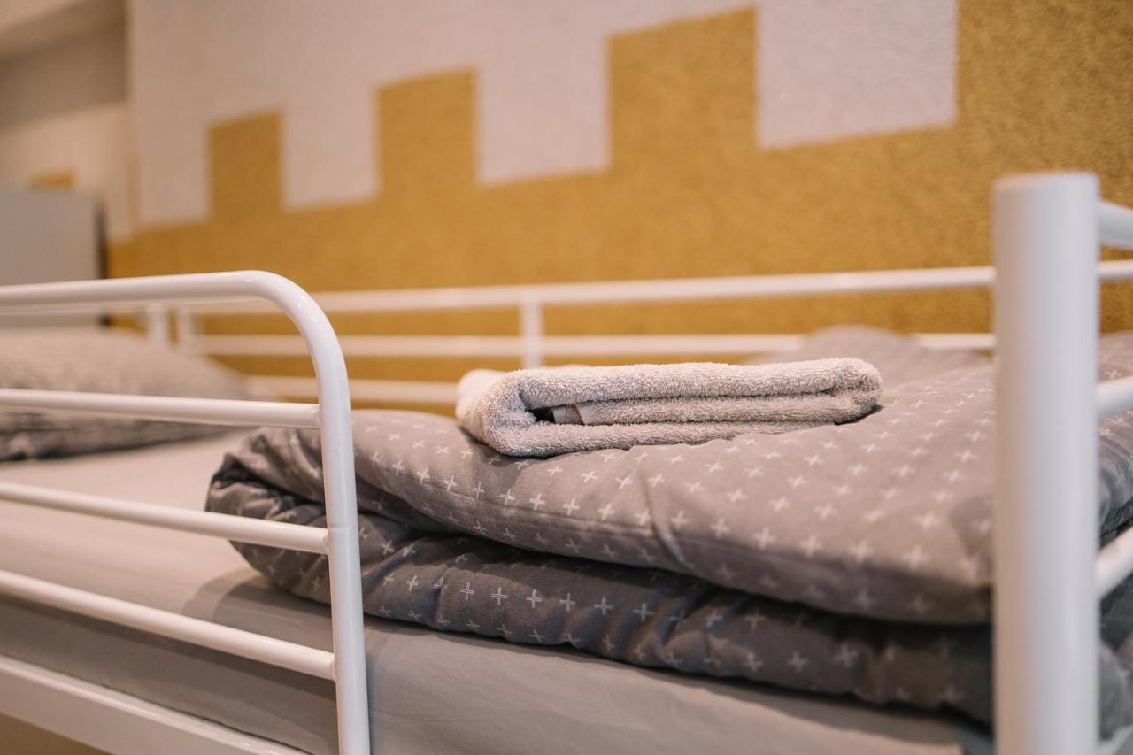 Girls Hostel Krasków Eksteriør bilde