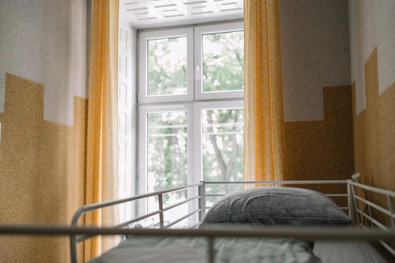 Girls Hostel Krasków Eksteriør bilde
