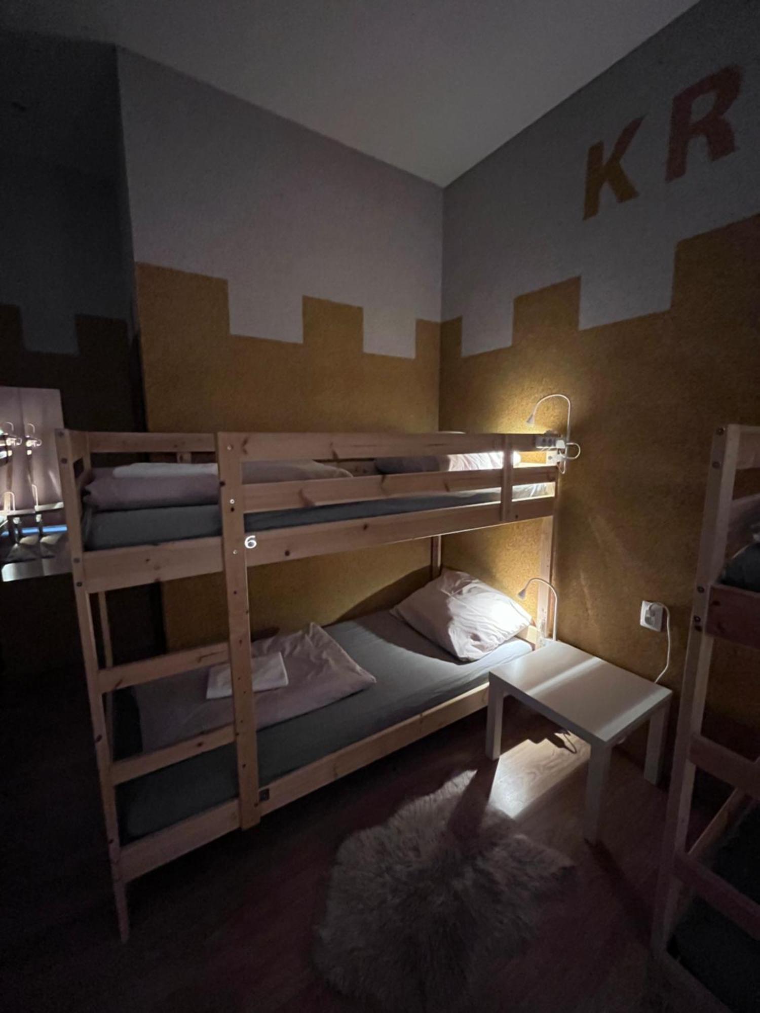 Girls Hostel Krasków Eksteriør bilde
