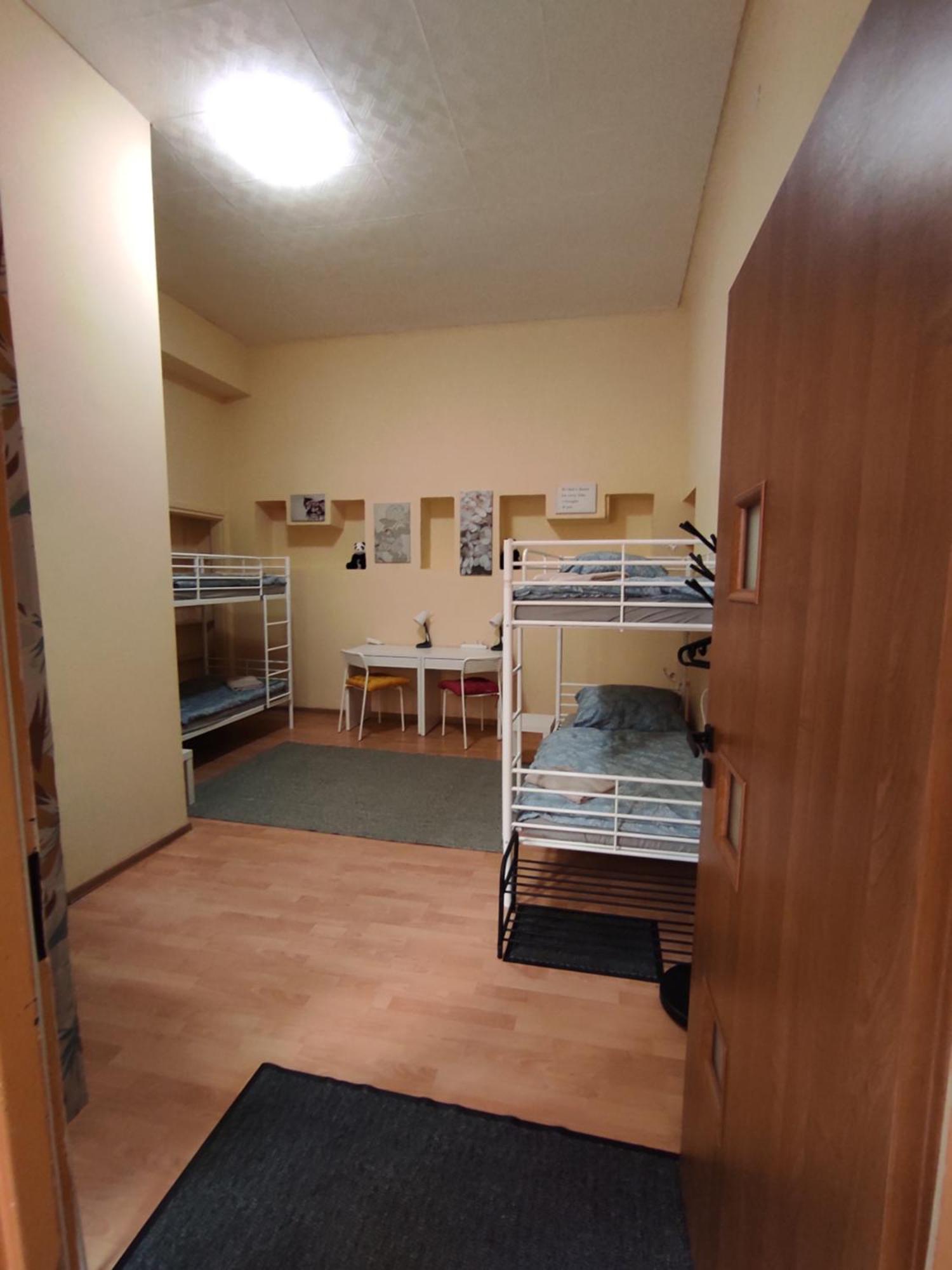 Girls Hostel Krasków Eksteriør bilde